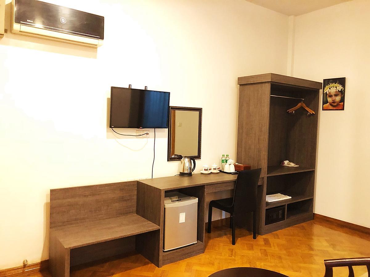 坎巴扎欣萨酒店 勃固 客房 照片