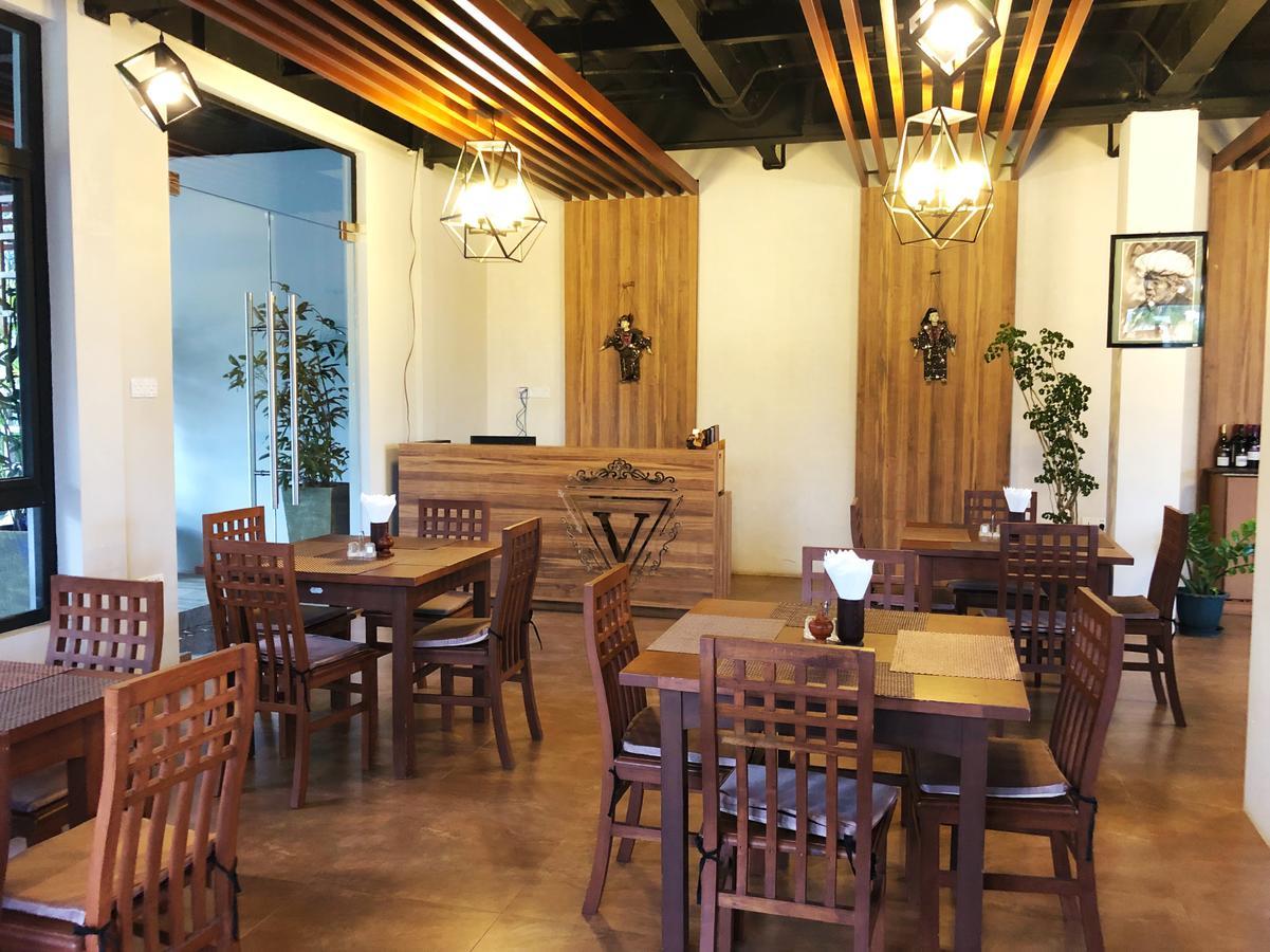 坎巴扎欣萨酒店 勃固 外观 照片